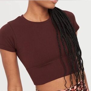 OFFLINE by Aerie Sidewalk Seamless Cropped Brown shirt